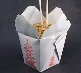 Smażony makaron z warzywami